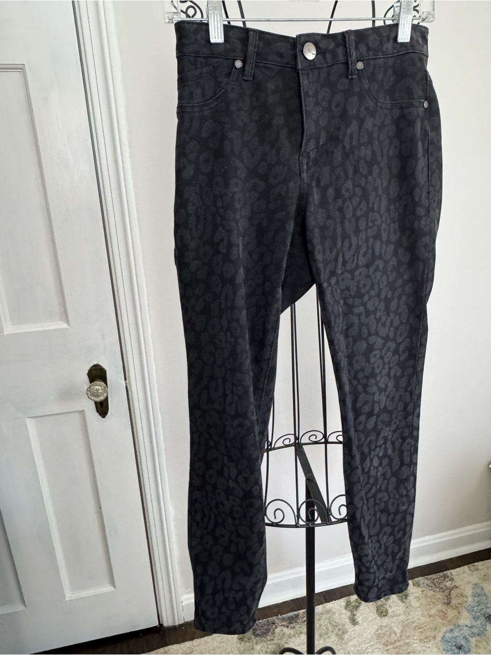 1822 Denim Black Leopard-Print Slim Chinos